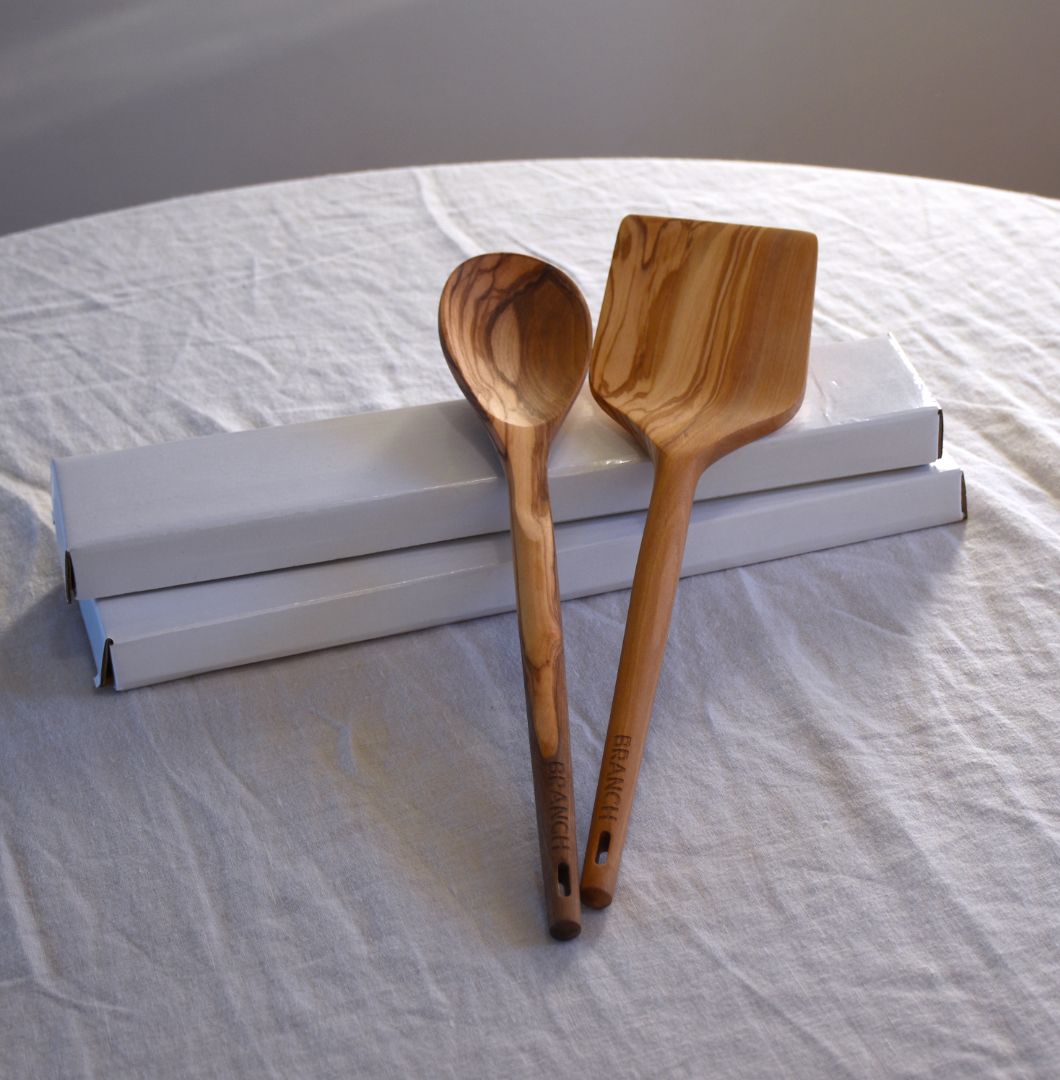The Olive Wood 2-Piece Classic Set
